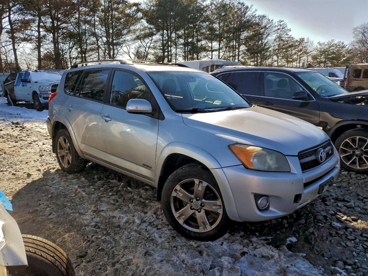 2011 TOYOTA RAV4 SPORT photo 4