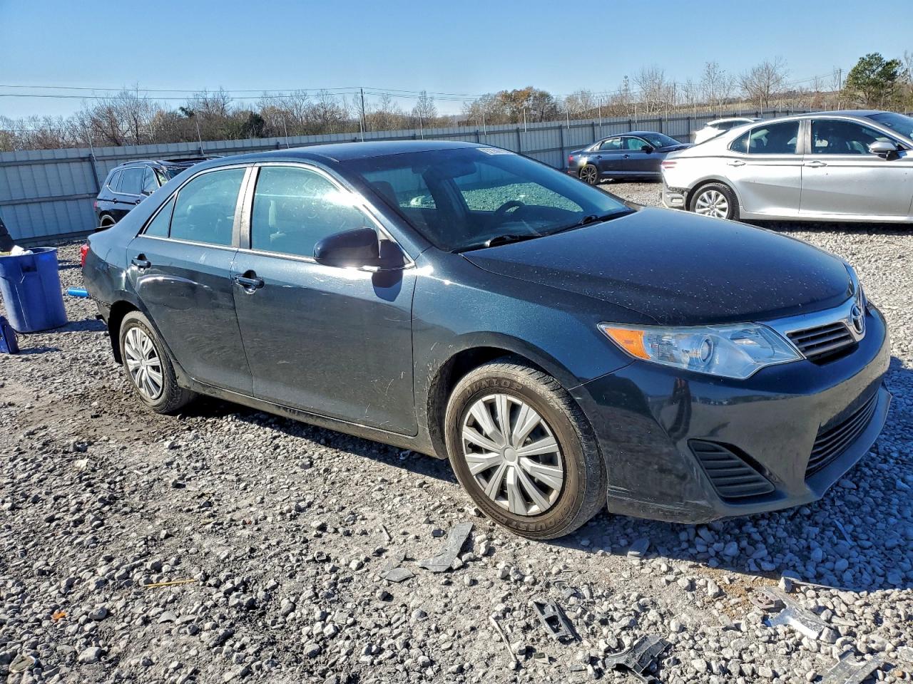 2014 TOYOTA CAMRY L photo 4