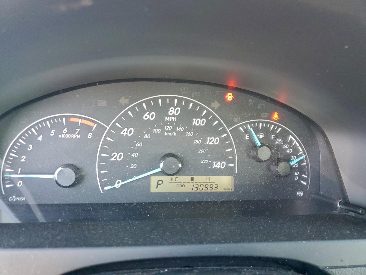 2014 TOYOTA CAMRY L photo 9