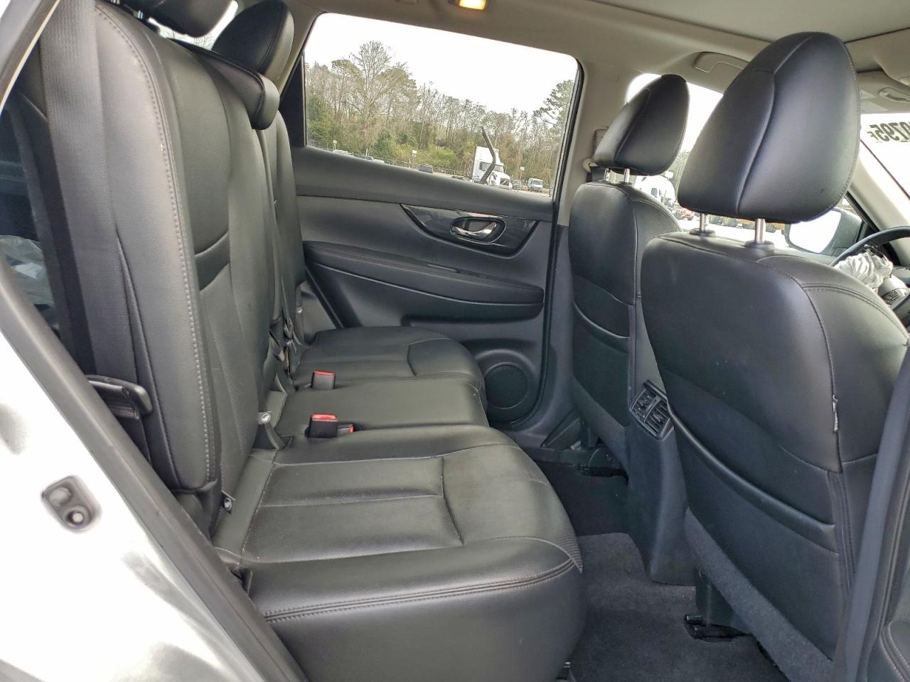 2017 NISSAN ROGUE S photo 11