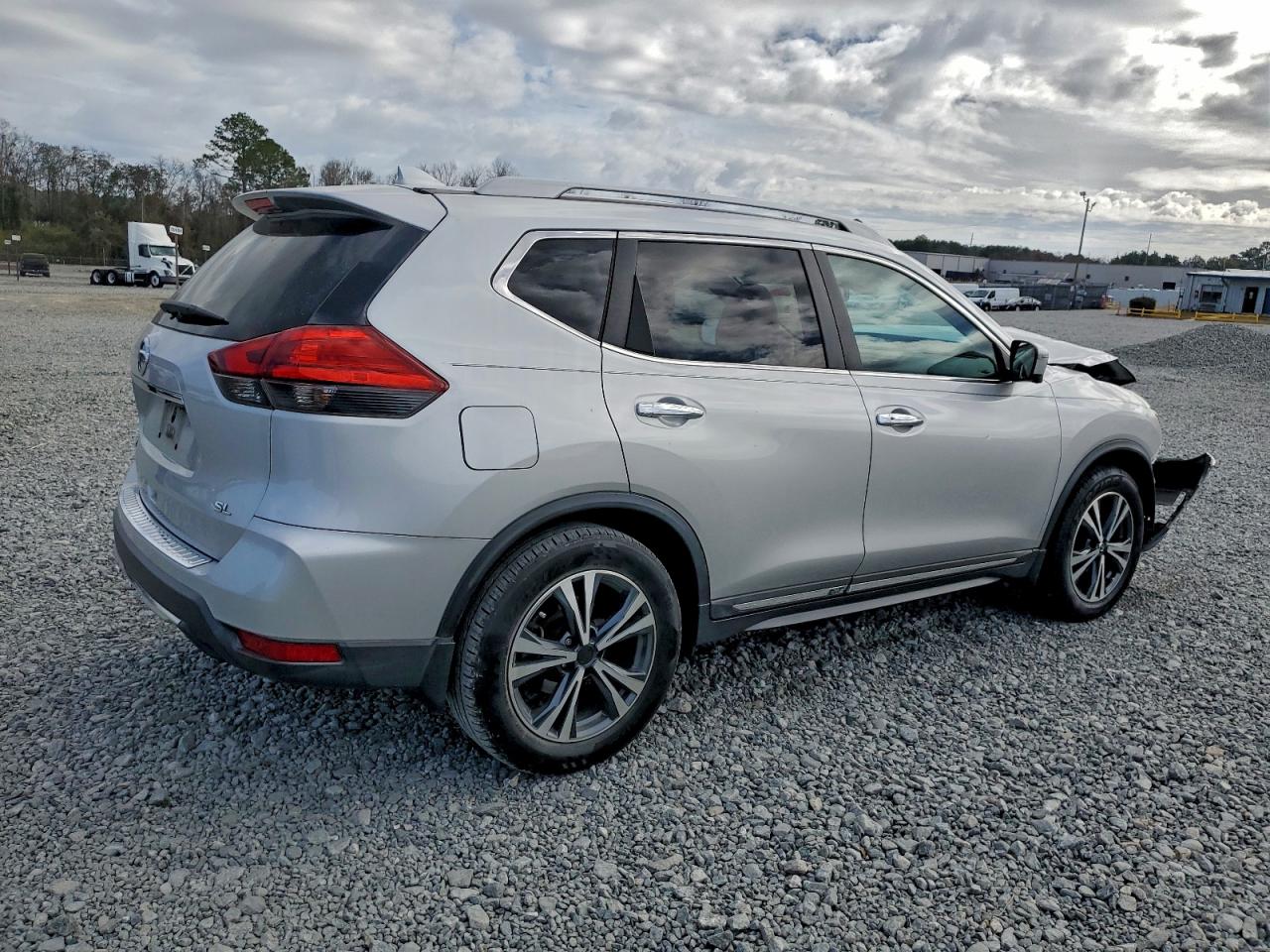 2017 NISSAN ROGUE S photo 3