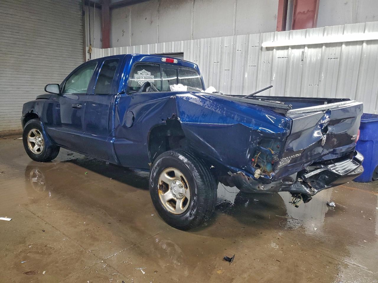 2005 DODGE DAKOTA ST photo 2