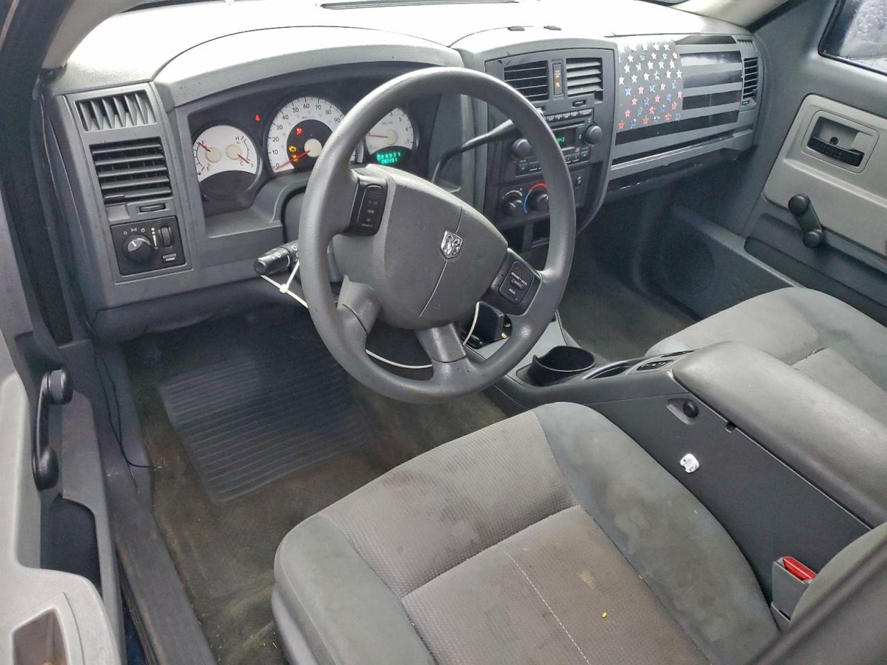 2005 DODGE DAKOTA ST photo 8