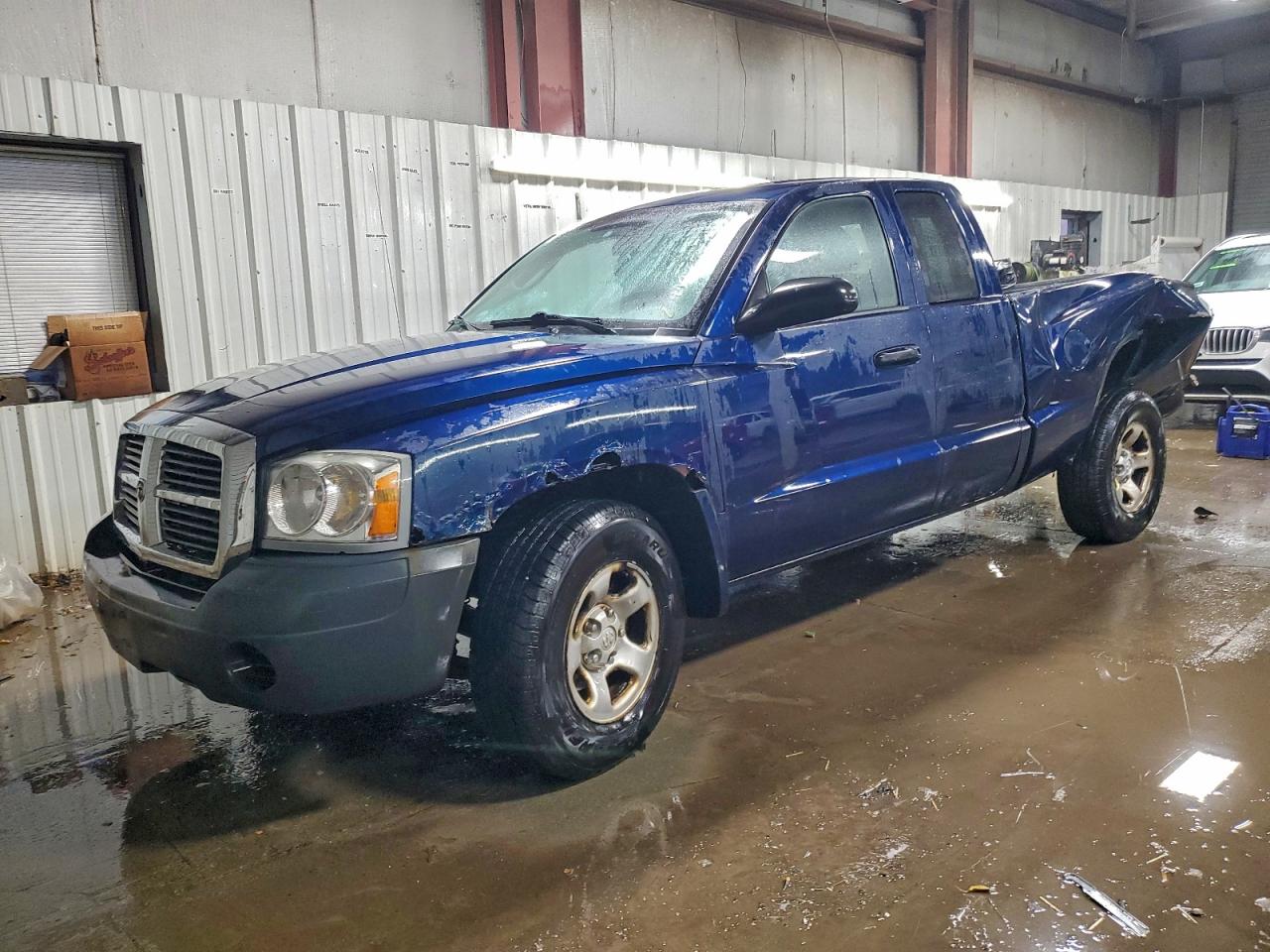 2005 DODGE DAKOTA