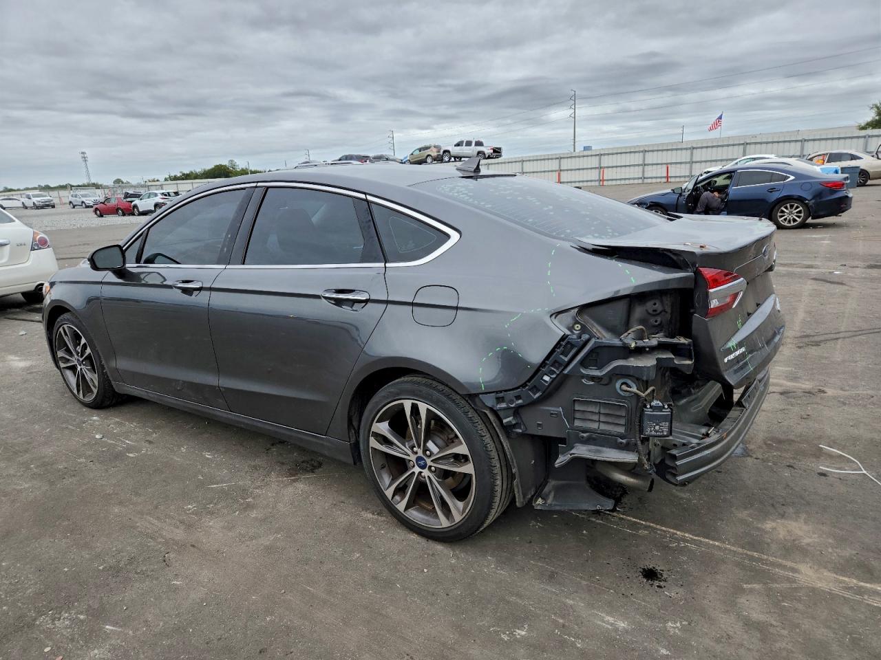 2020 FORD FUSION TITANIUM photo 2
