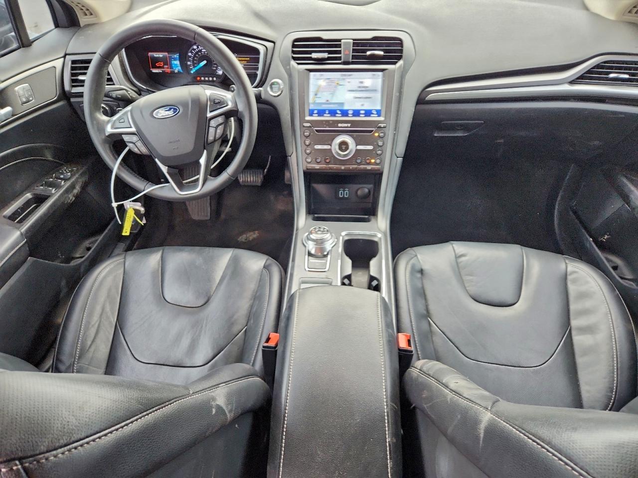 2020 FORD FUSION TITANIUM photo 8
