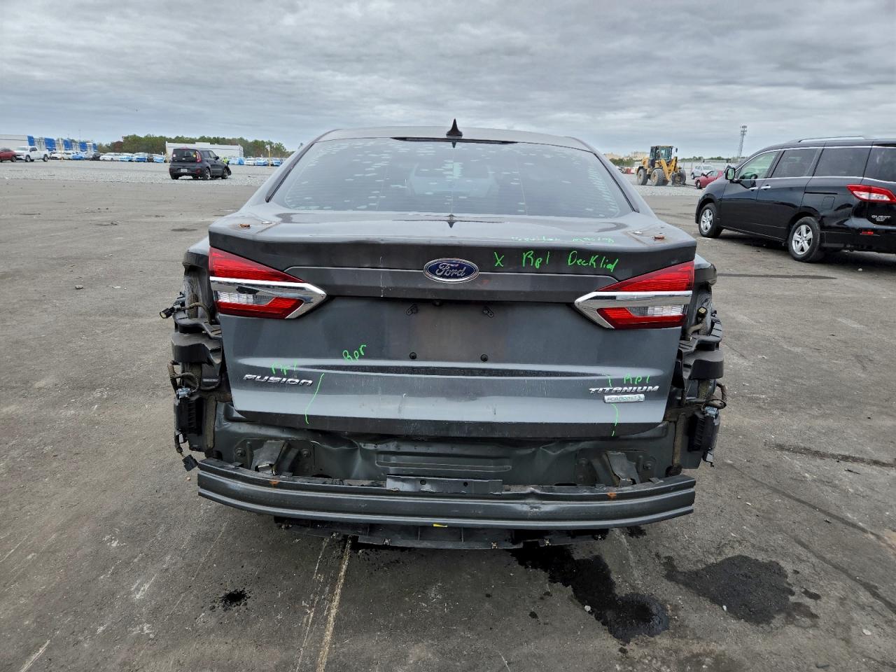 2020 FORD FUSION TITANIUM photo 6