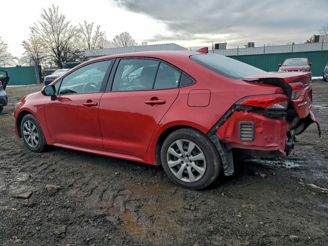 2021 TOYOTA COROLLA LE photo 3