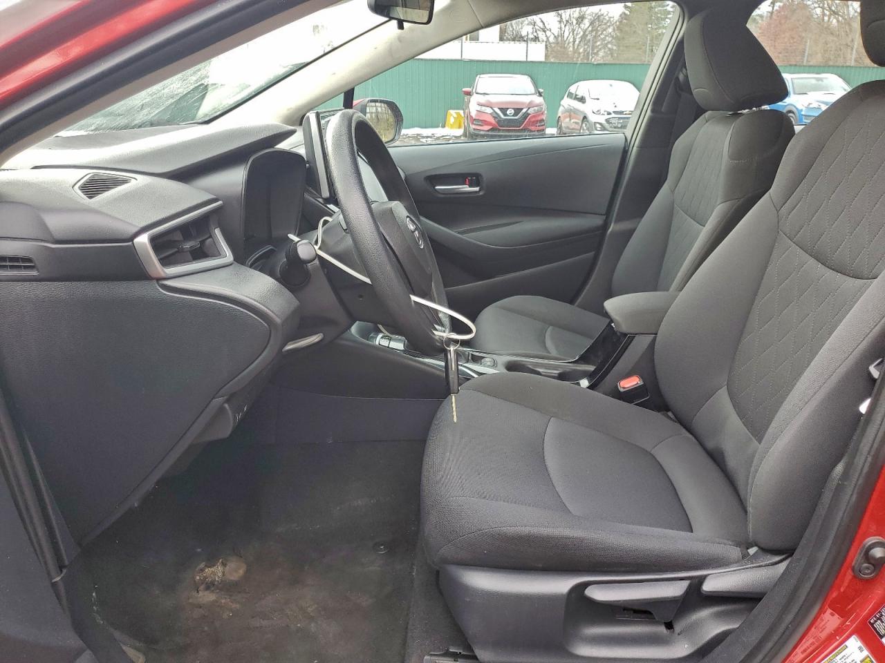 2021 TOYOTA COROLLA LE photo 13