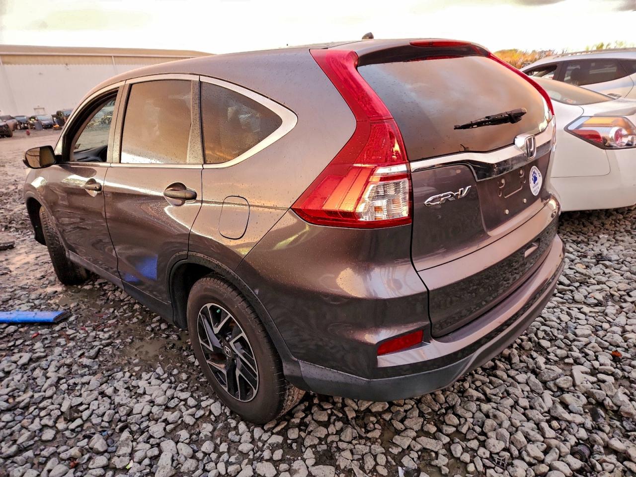 2016 HONDA CR-V SE photo 4