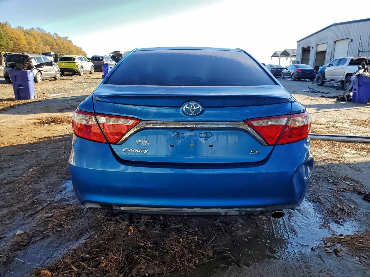 2017 TOYOTA CAMRY SE photo 11