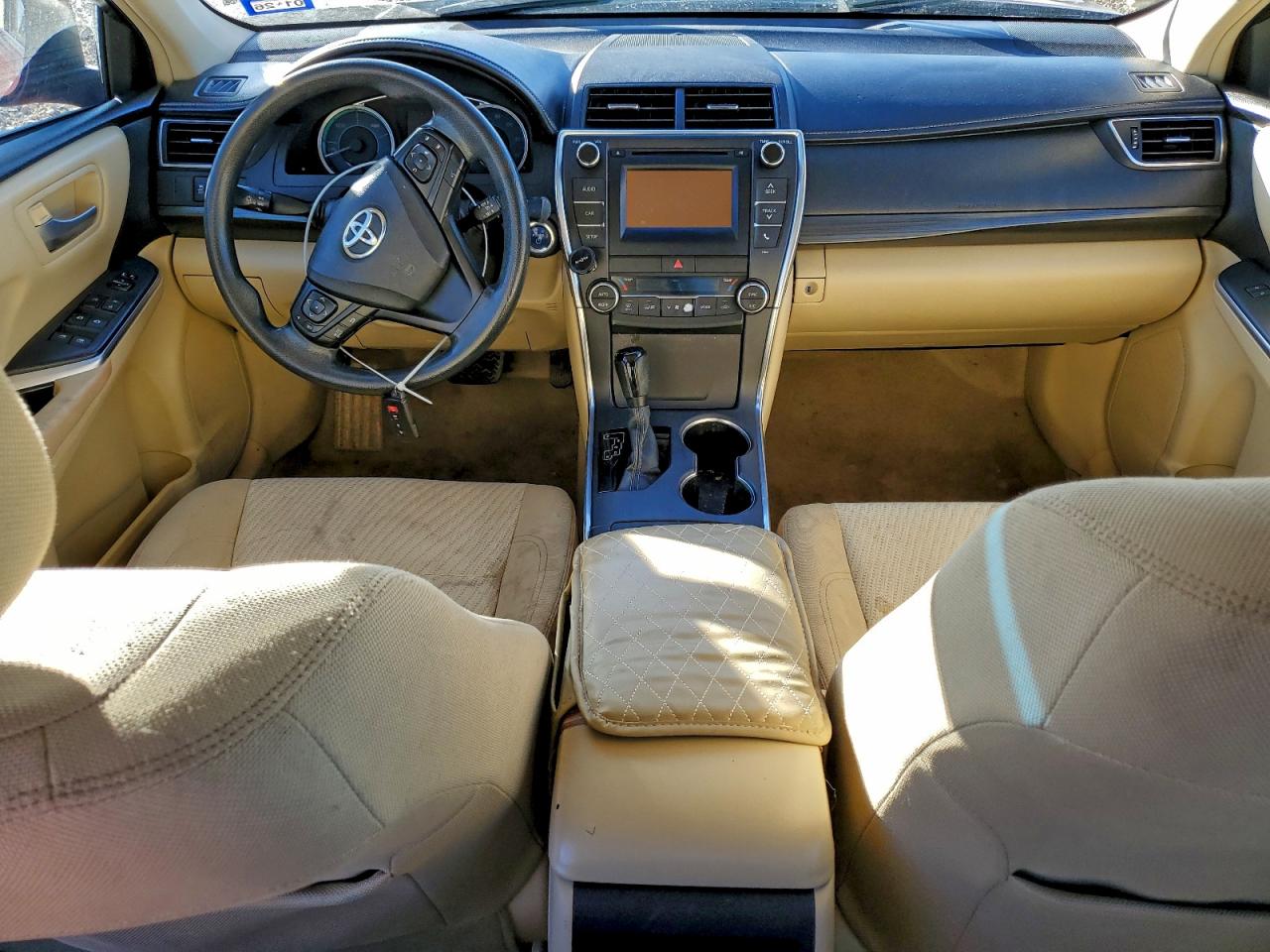 2015 TOYOTA CAMRY HYBRID photo 29