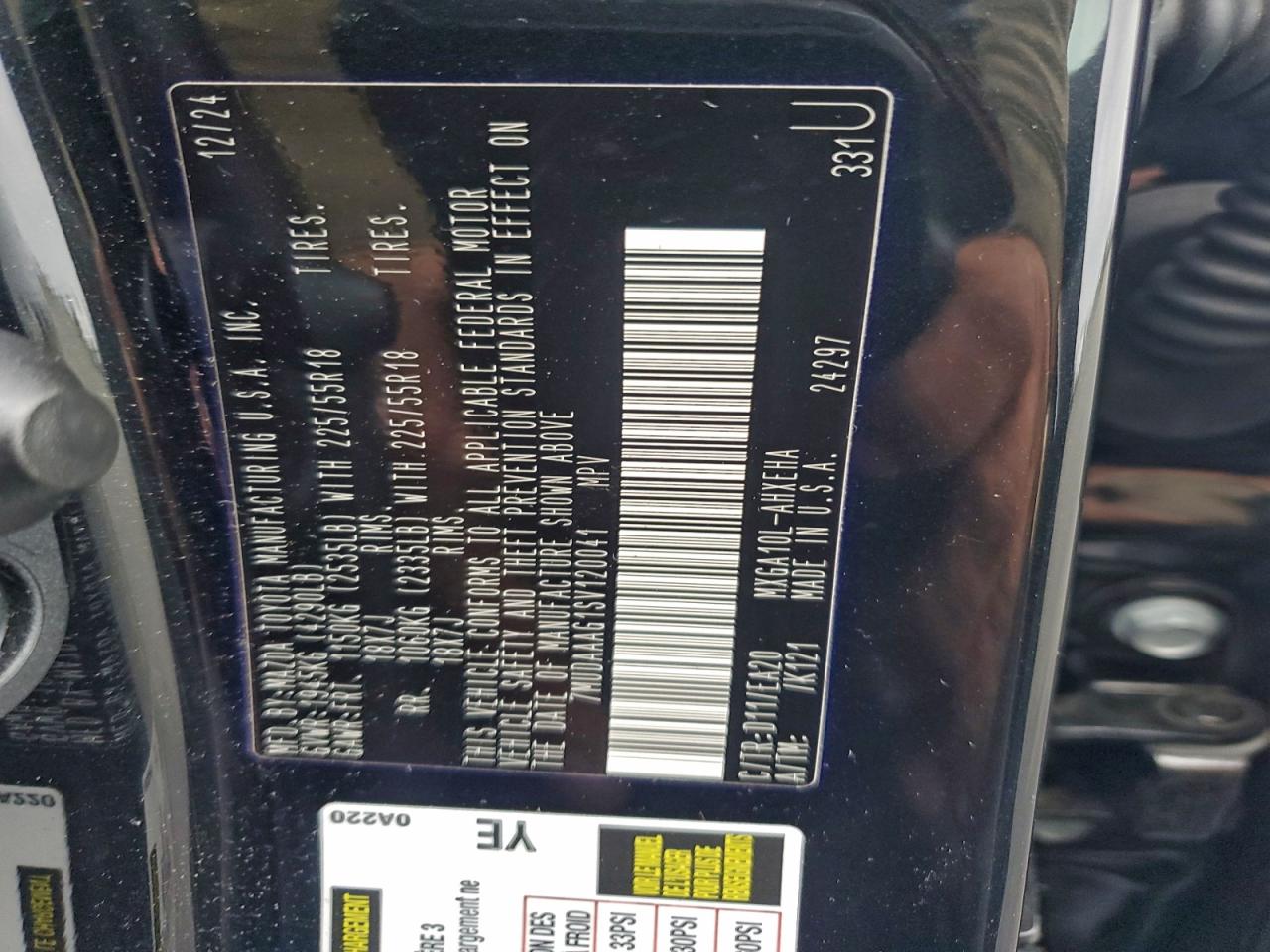 2025 TOYOTA COROLLA CROSS XLE photo 25