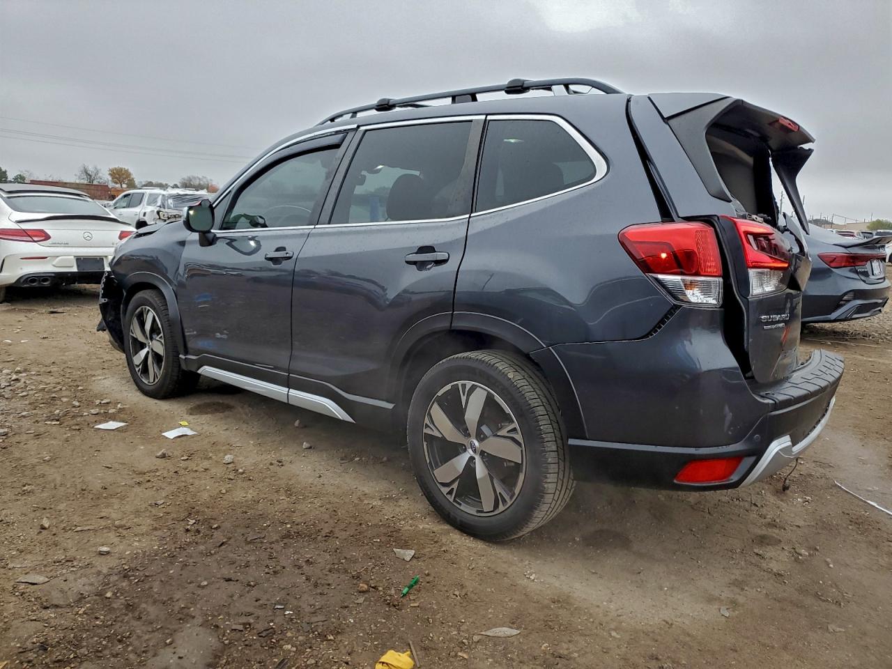 2020 SUBARU FORESTER TOURING photo 3