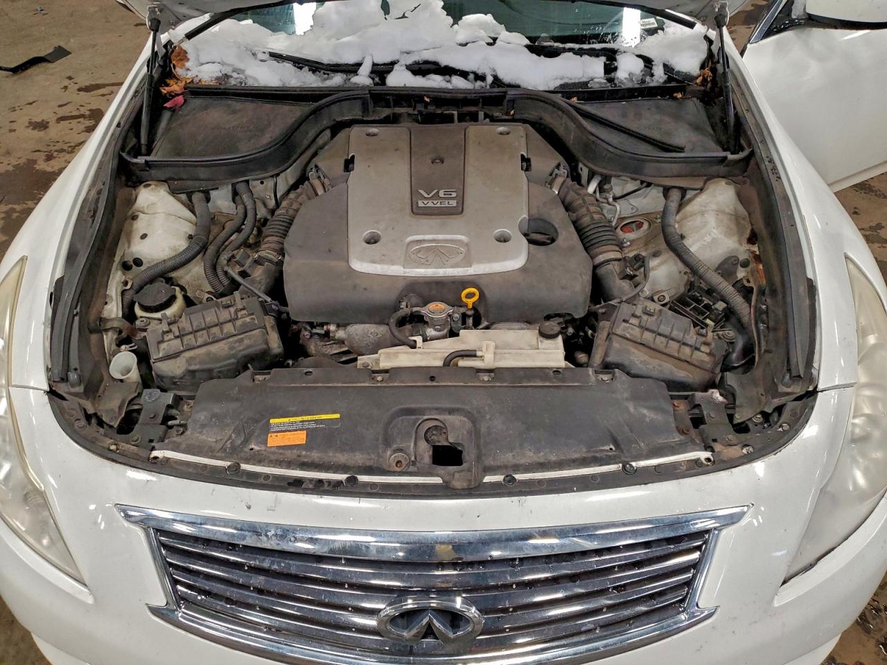 2013 INFINITI G37 photo 21