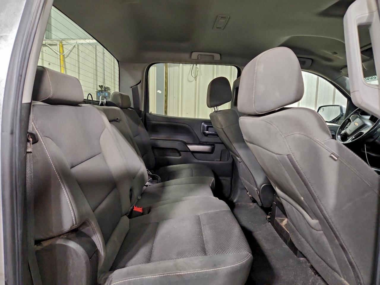 2018 CHEVROLET SILVERADO K1500 LT photo 10