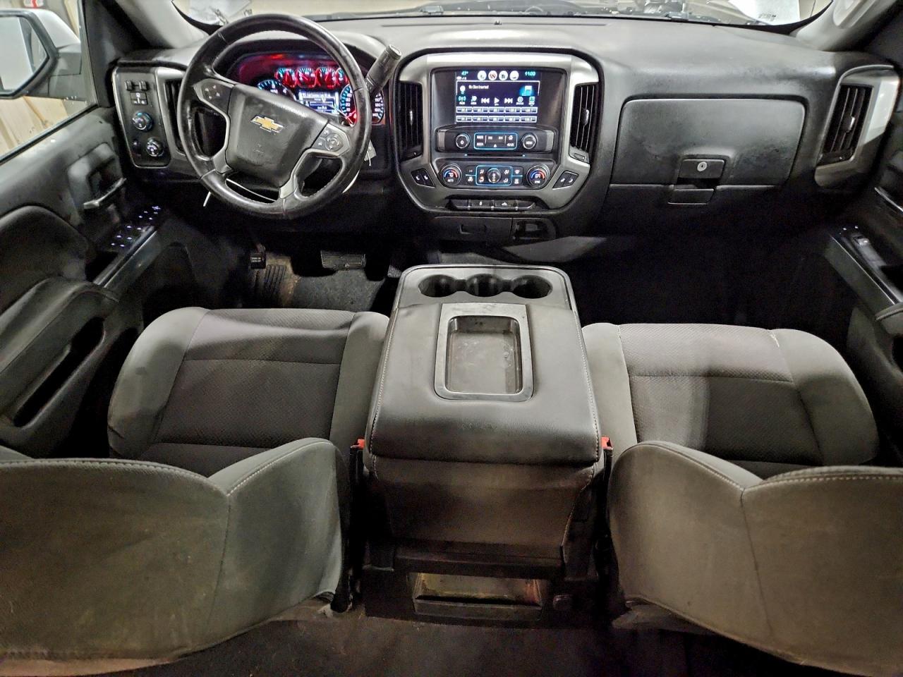 2018 CHEVROLET SILVERADO K1500 LT photo 8