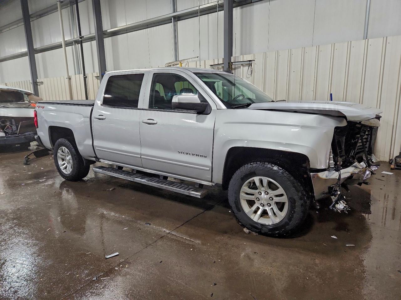 2018 CHEVROLET SILVERADO K1500 LT photo 4