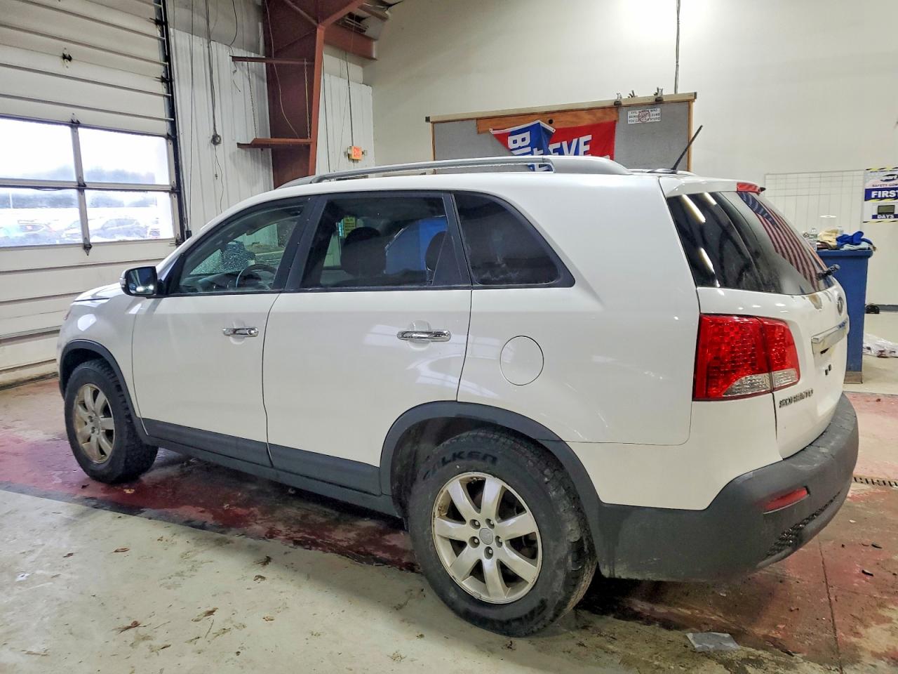 2013 KIA SORENTO LX photo 4