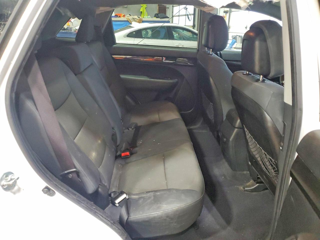 2013 KIA SORENTO LX photo 31