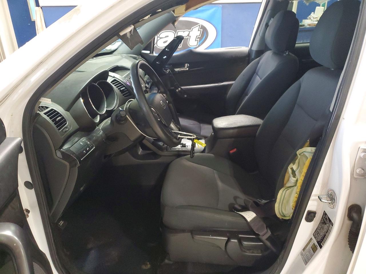 2013 KIA SORENTO LX photo 19