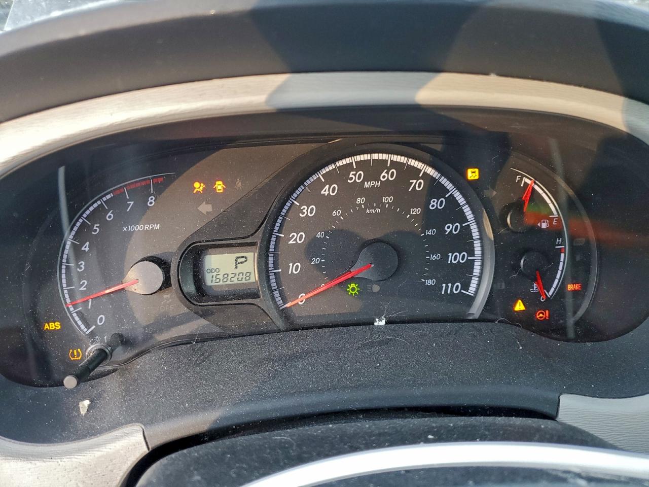 2013 TOYOTA SIENNA LE photo 17
