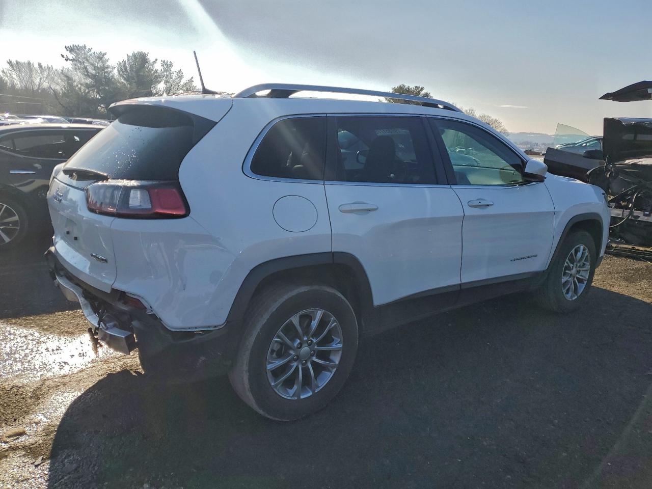 2021 JEEP CHEROKEE LATITUDE LUX photo 3