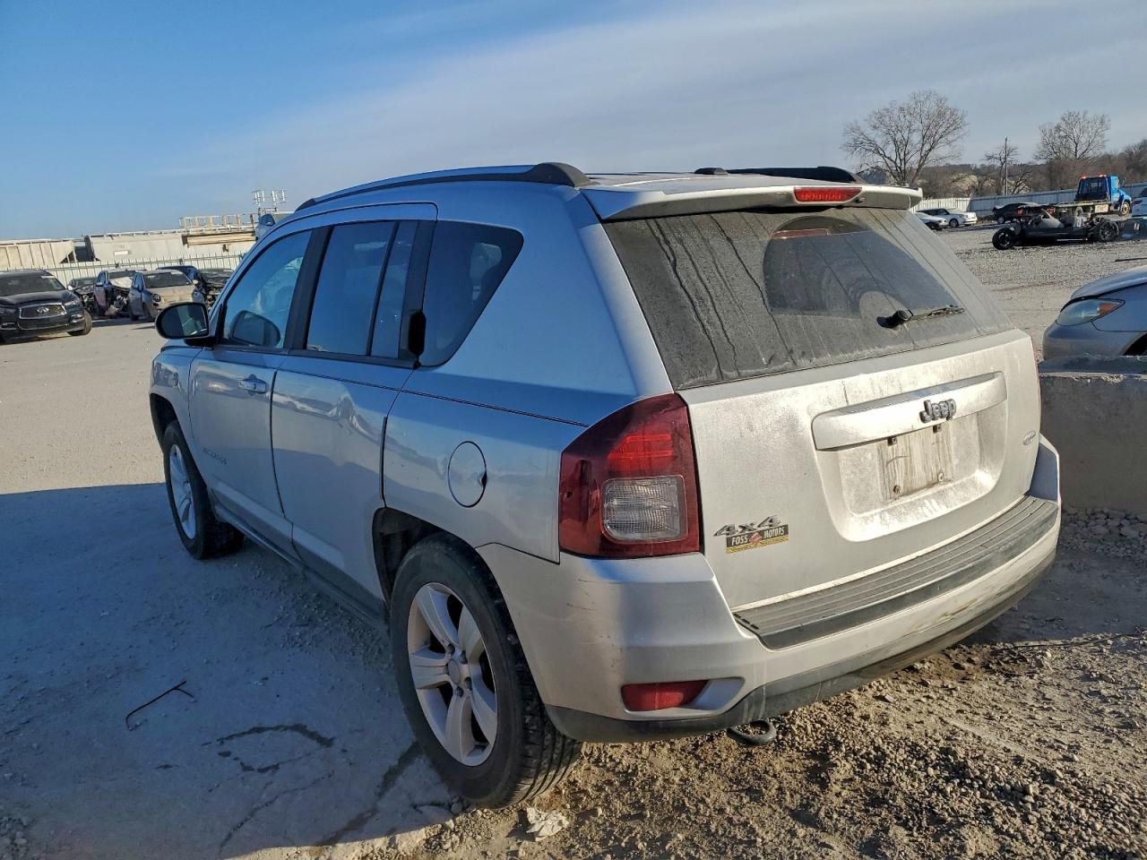 2014 JEEP COMPASS LATITUDE photo 2