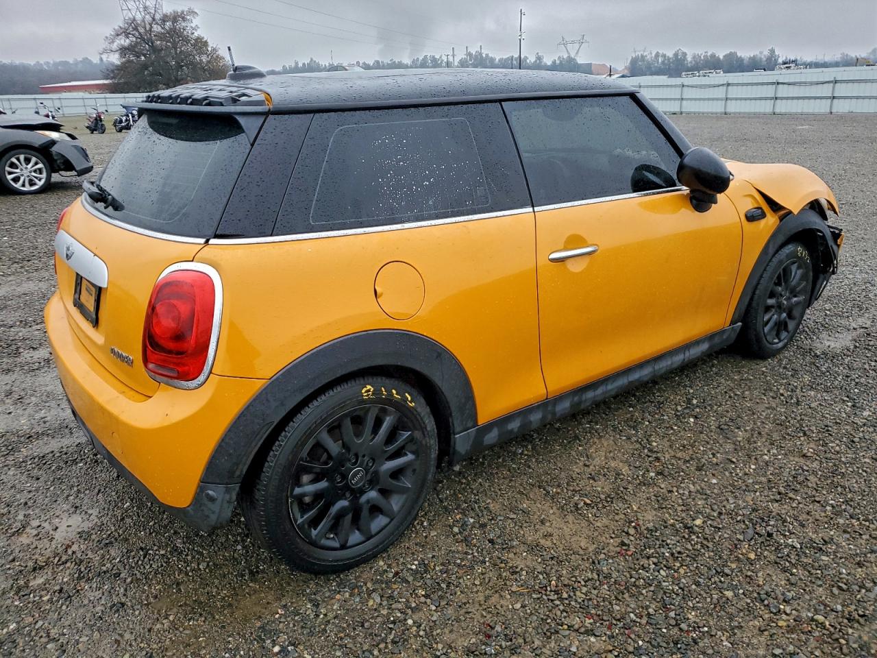 2014 MINI COOPER photo 5
