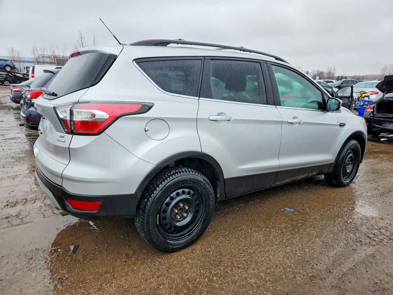 2017 FORD ESCAPE SE photo 3