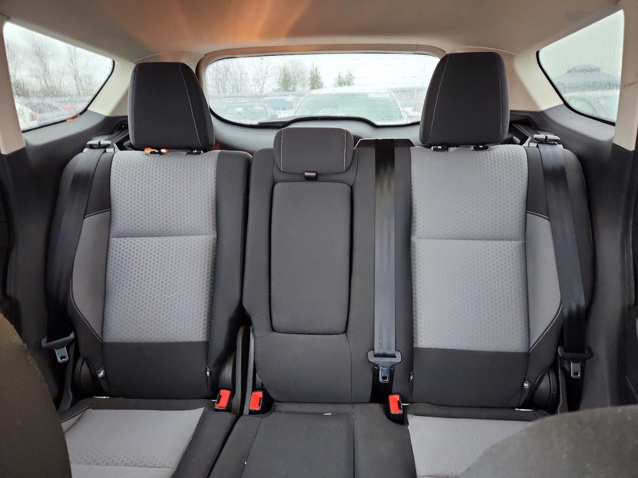 2017 FORD ESCAPE SE photo 10
