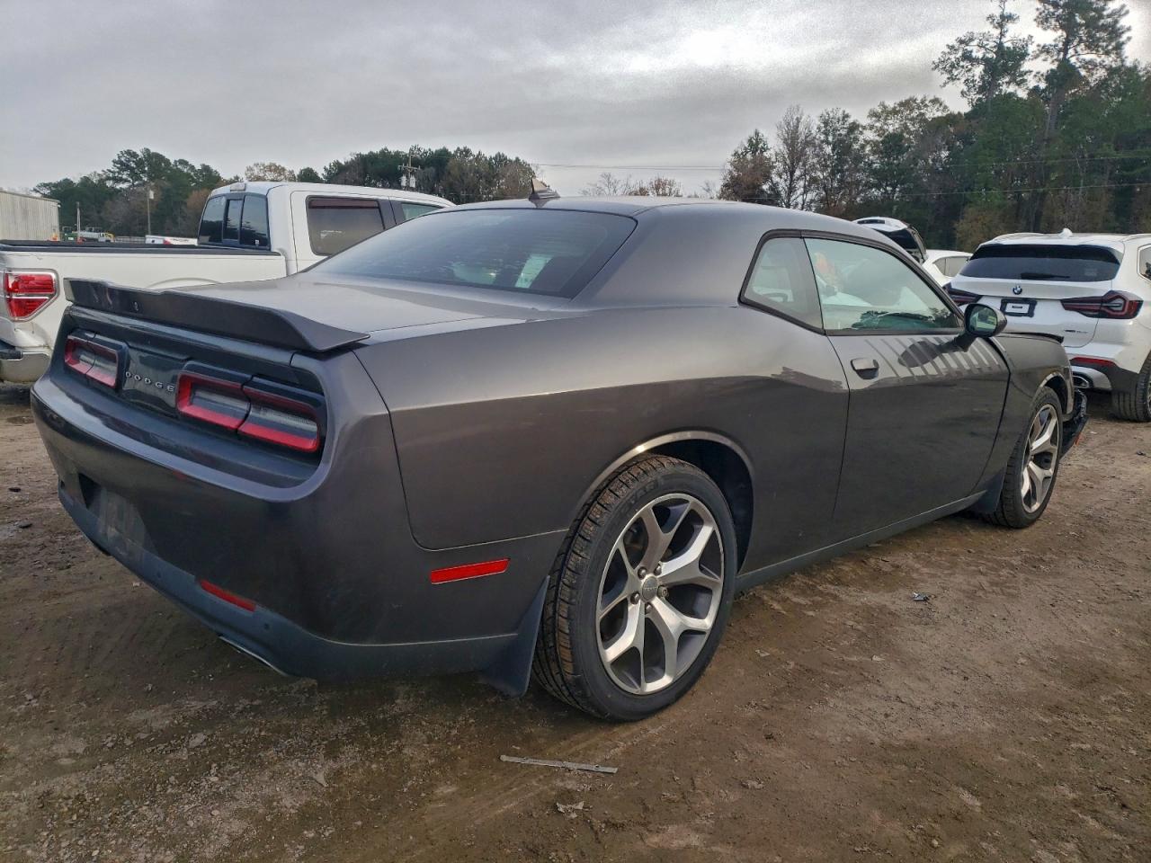 2016 DODGE CHALLENGER SXT photo 7