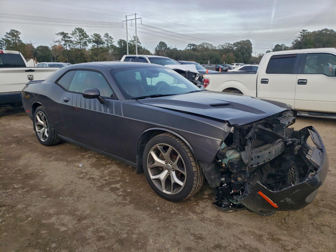 2016 DODGE CHALLENGER SXT photo 10
