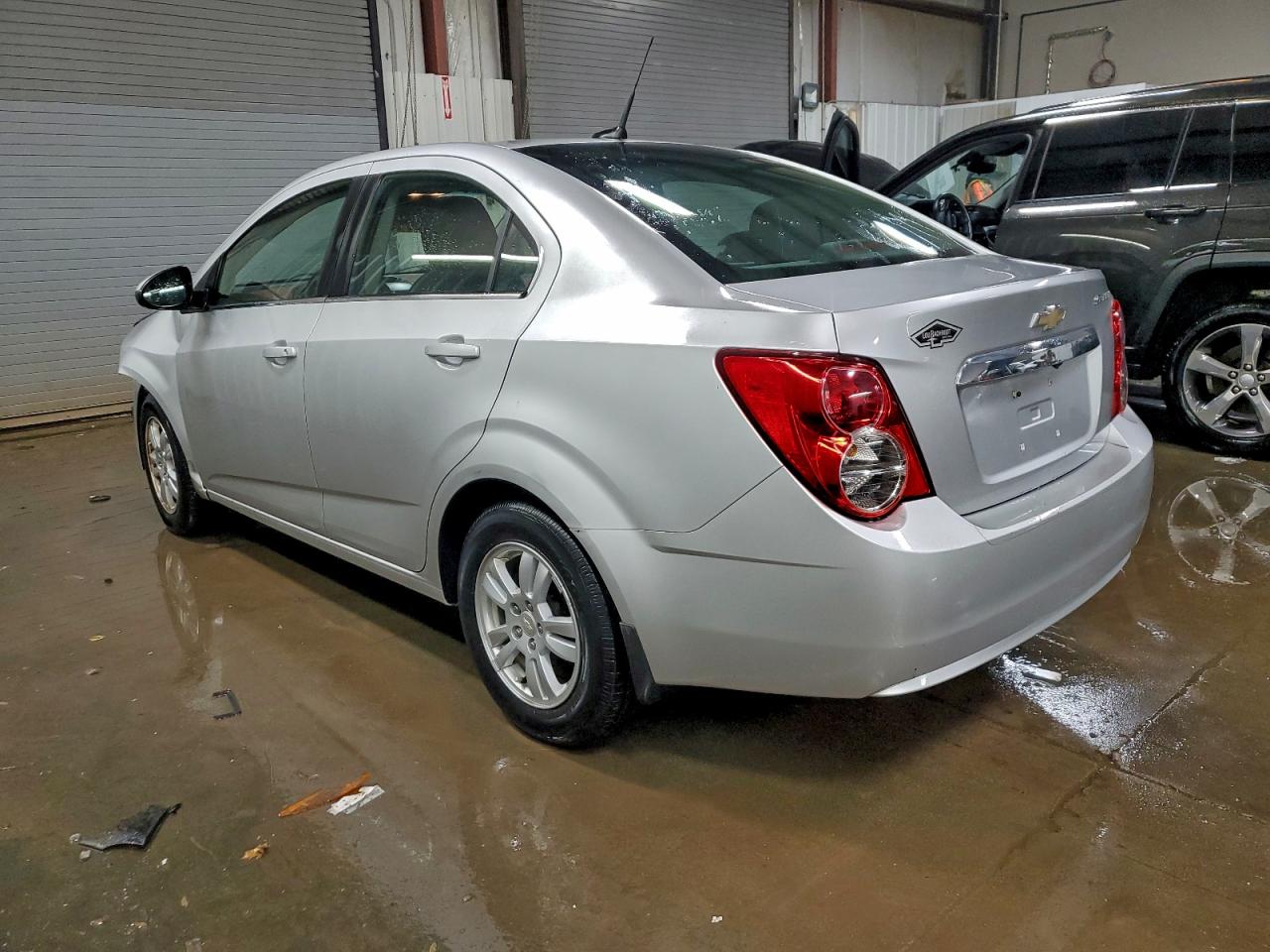 2014 CHEVROLET SONIC LT photo 4