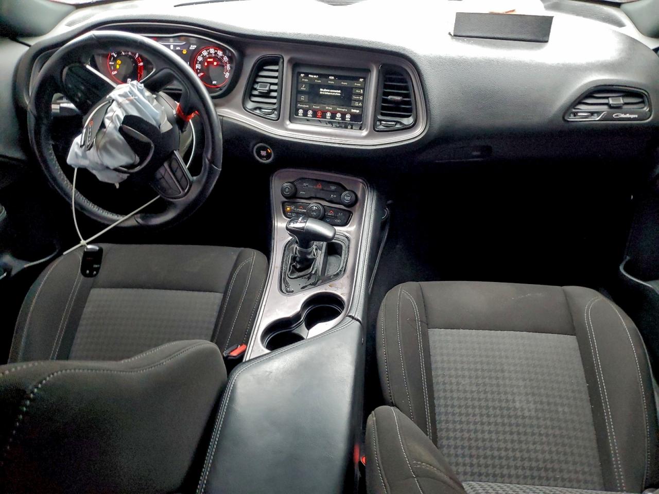 2023 DODGE CHALLENGER SXT photo 15