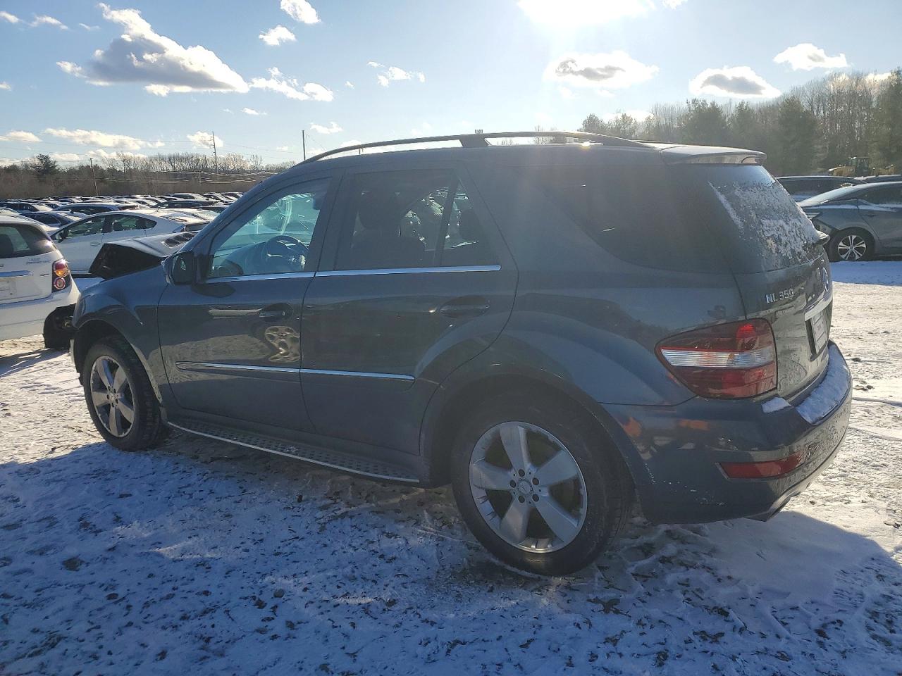 2010 MERCEDES-BENZ ML 350 4MATIC photo 2