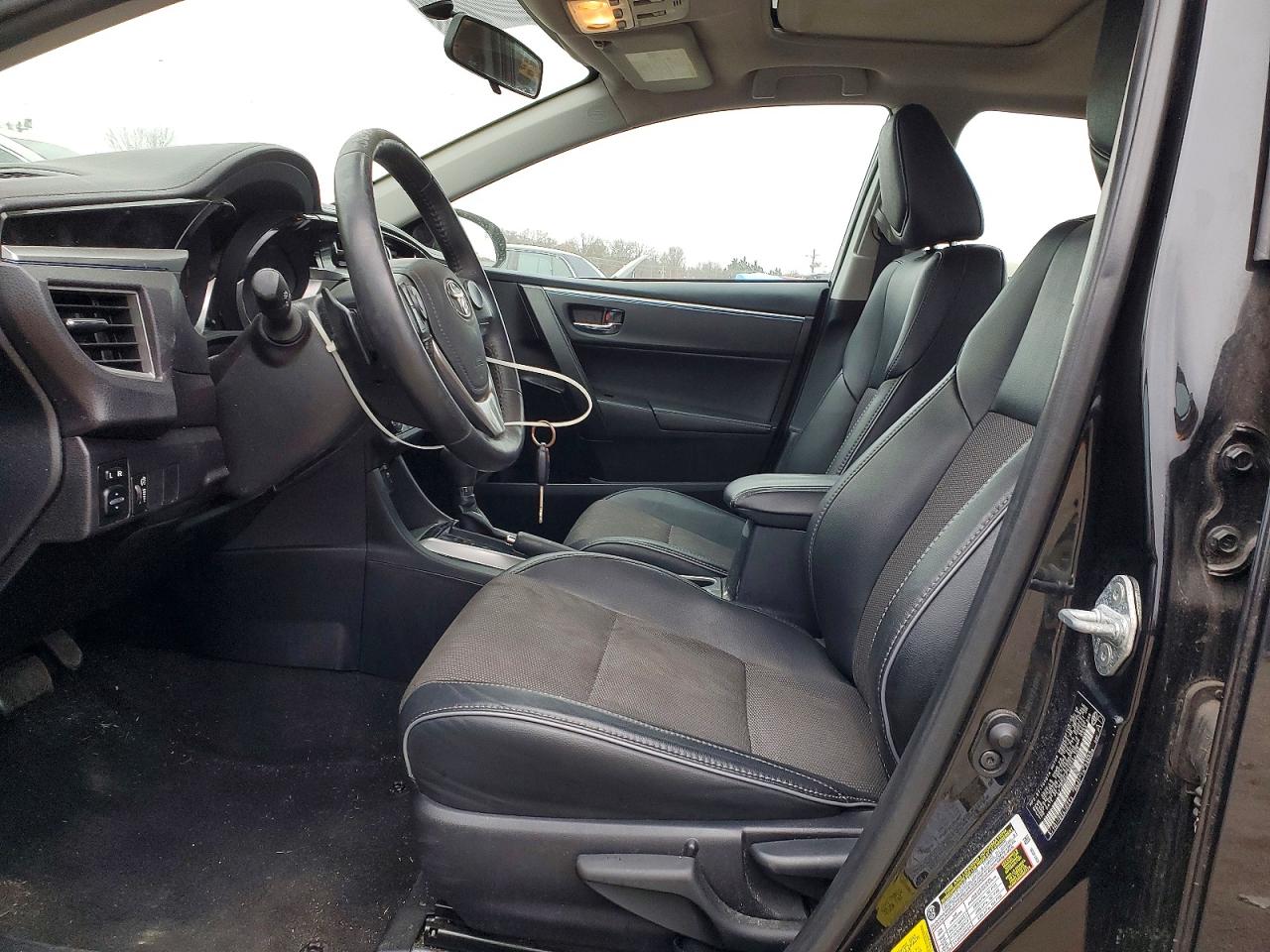2016 TOYOTA COROLLA L photo 13