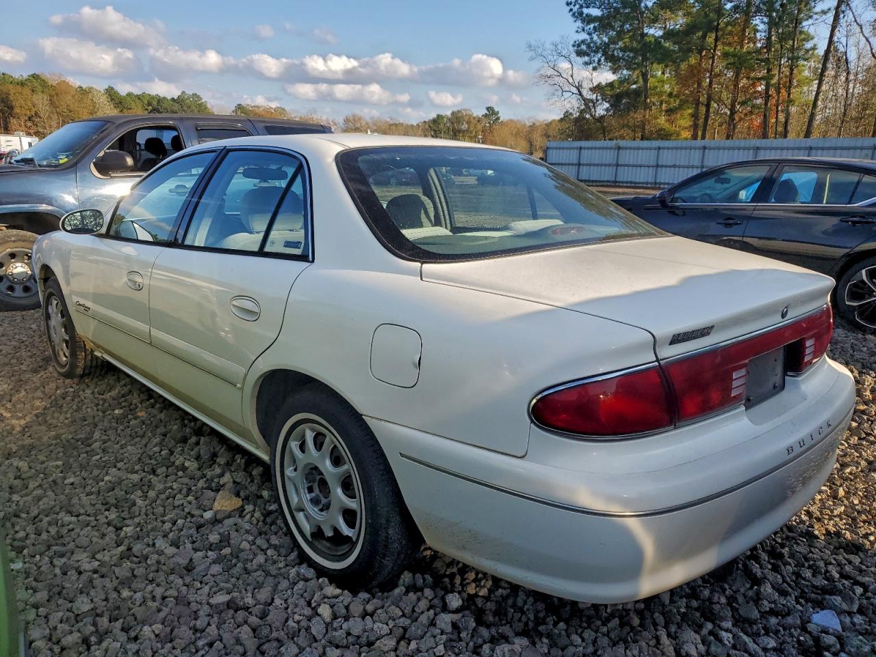 2002 BUICK CENTURY CUSTOM photo 3