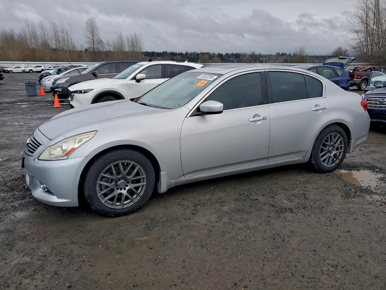 2011 INFINITI G37