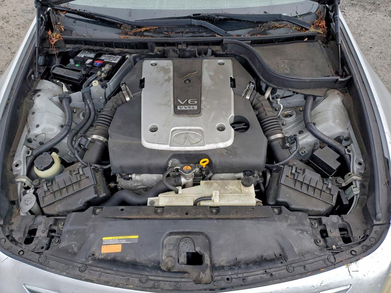 2011 INFINITI G37 BASE photo 11
