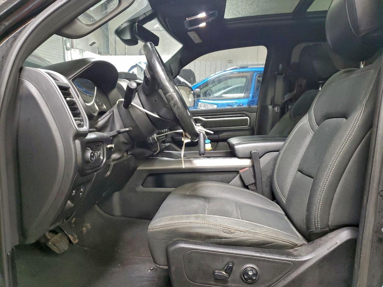 2019 RAM 1500 BIG HORN/LONE STAR photo 19