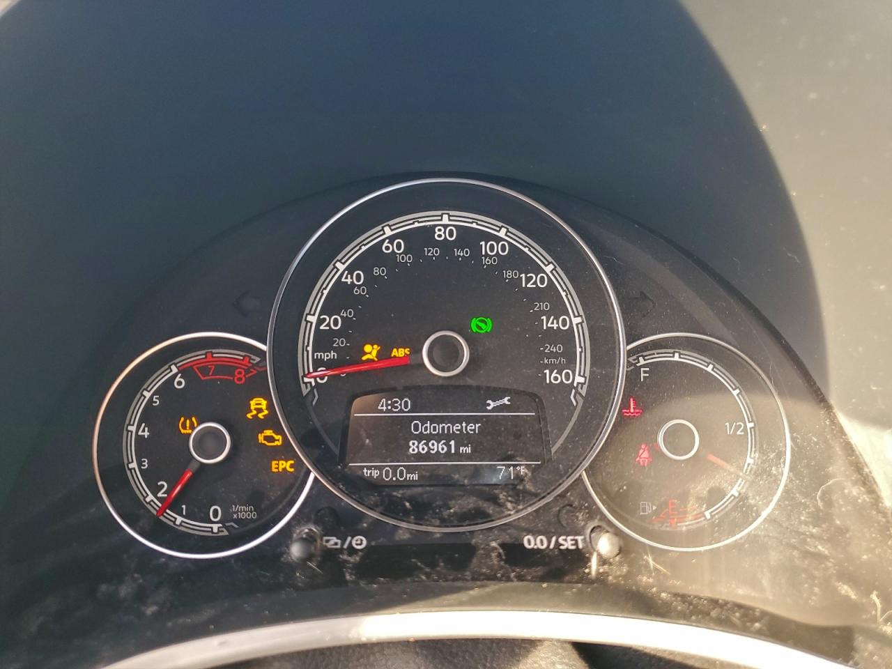 2017 VOLKSWAGEN BEETLE SE photo 17