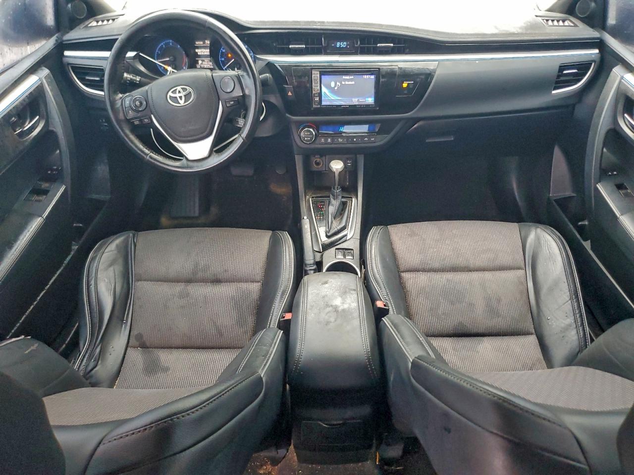 2016 TOYOTA COROLLA L photo 8