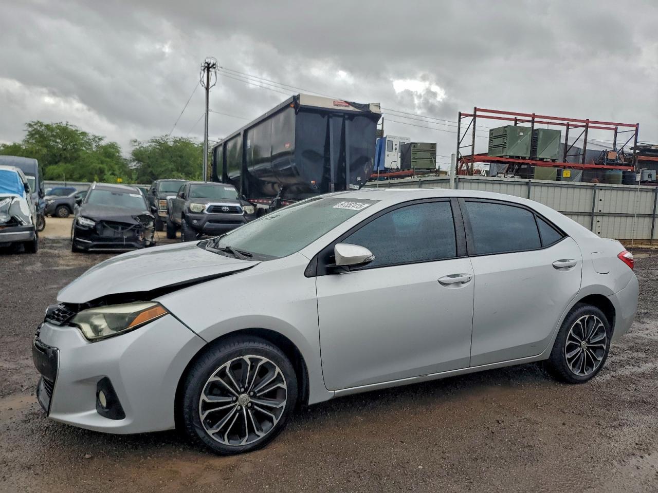 2016 TOYOTA COROLLA