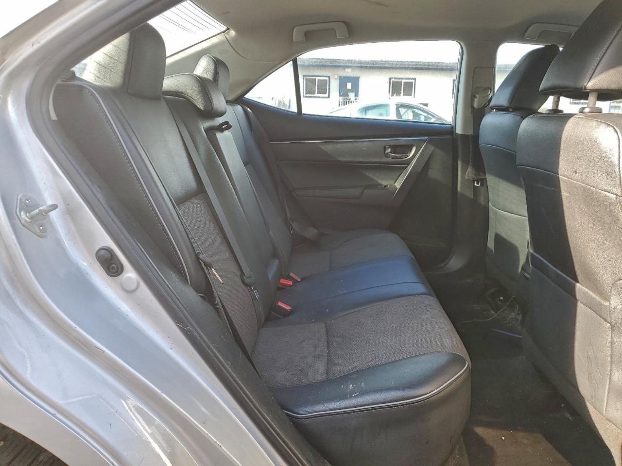 2016 TOYOTA COROLLA L photo 10
