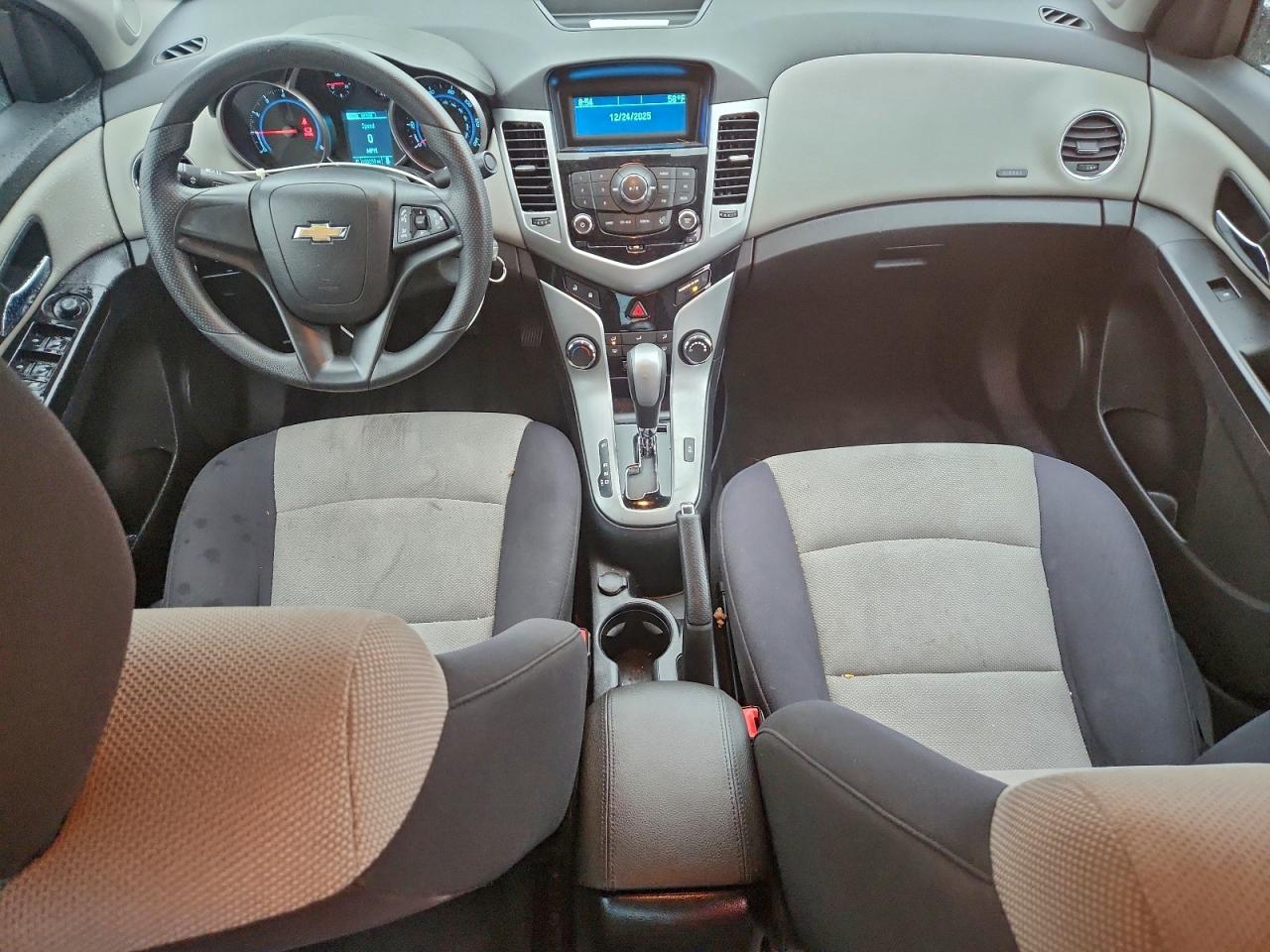 2014 CHEVROLET CRUZE LS photo 8