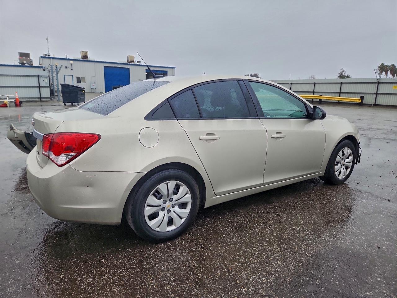 2014 CHEVROLET CRUZE LS photo 3