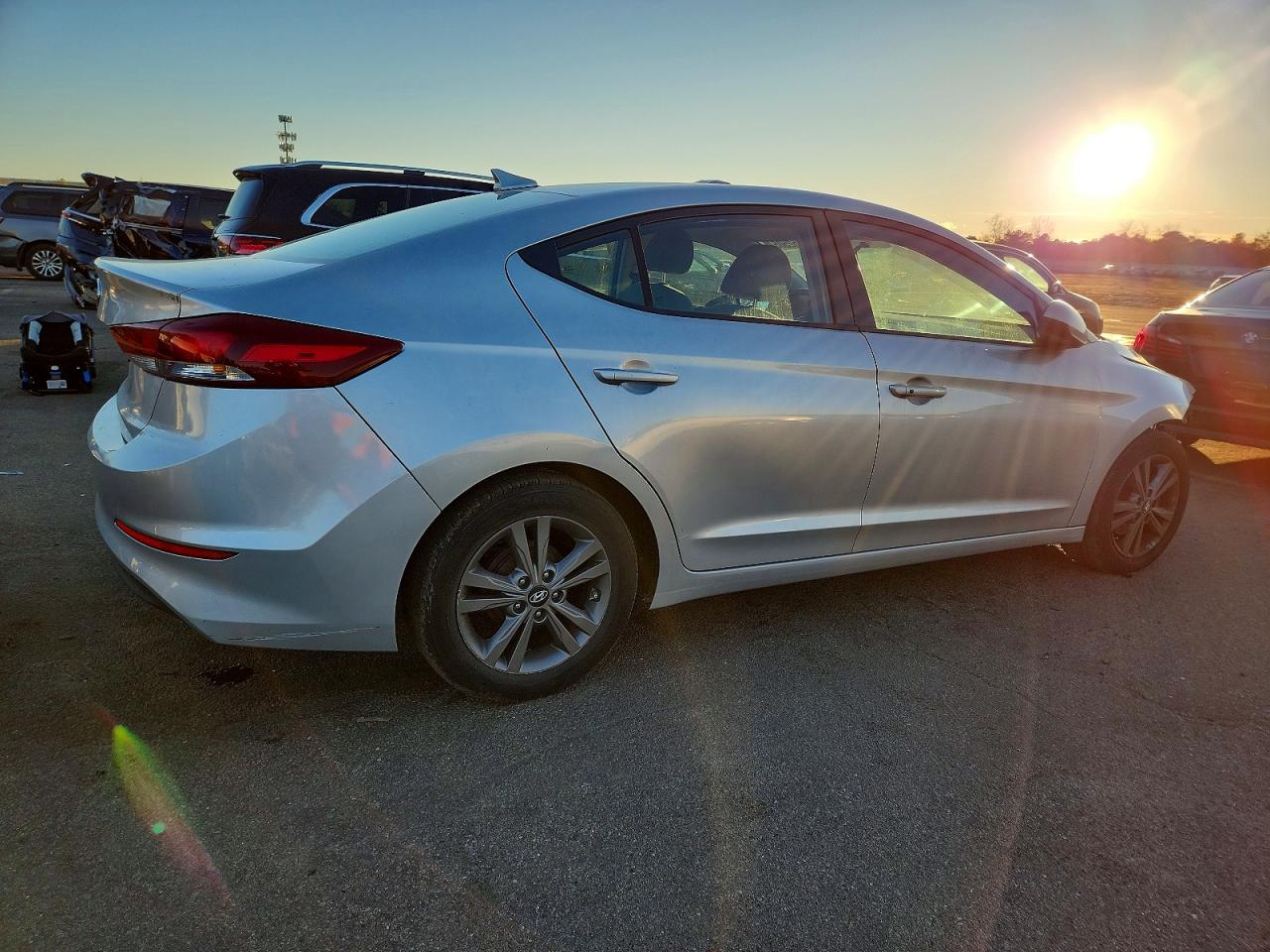 2017 HYUNDAI ELANTRA SE photo 5