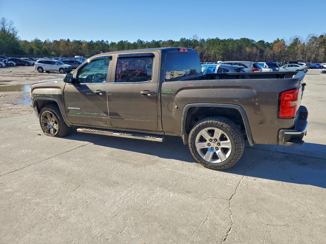 2014 GMC SIERRA C1500 SLE photo 2