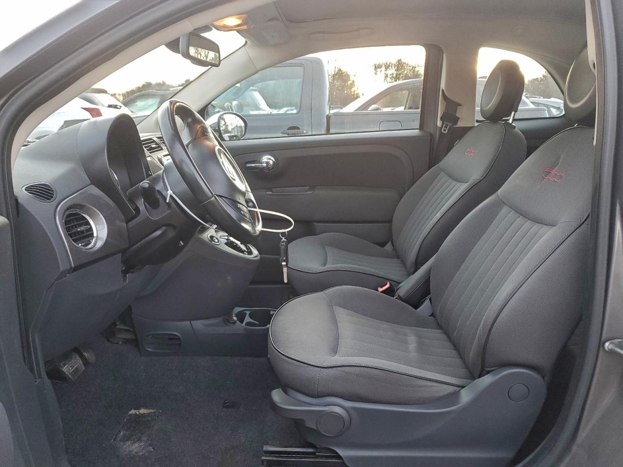 2012 FIAT 500 LOUNGE photo 19